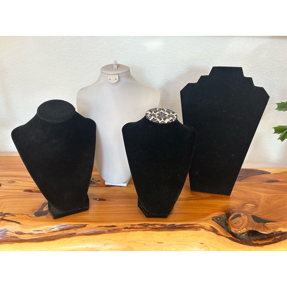 Necklace/jewelry display stands for art/craft shows